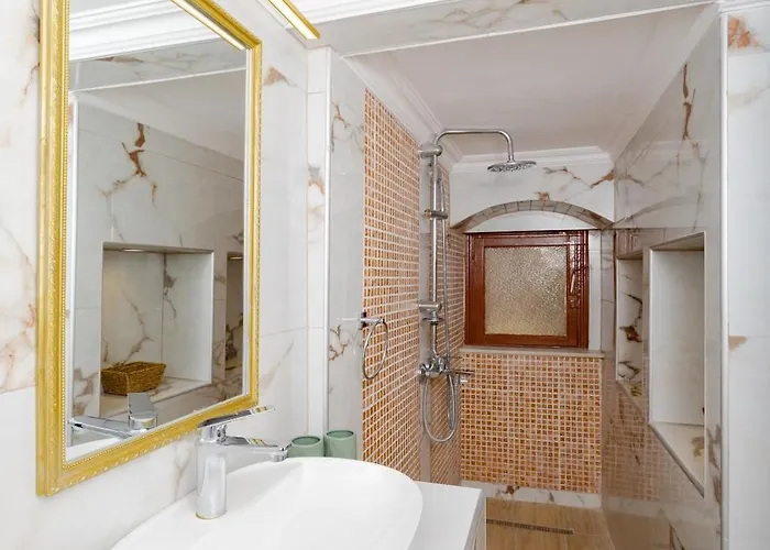 Kolonaki Corner * Родос